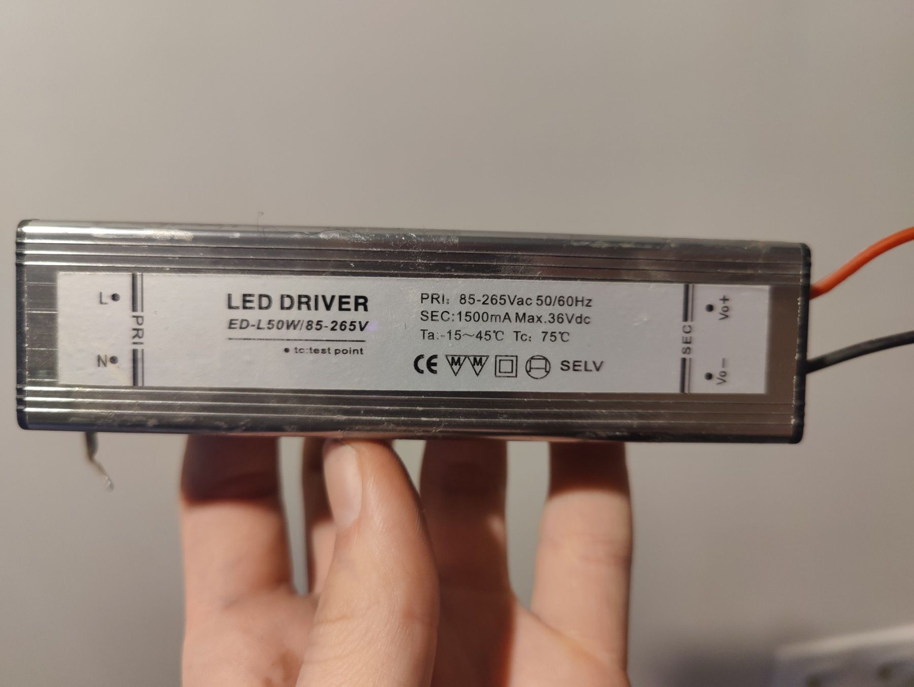 Продам led драйвер 220 - 36V 50W