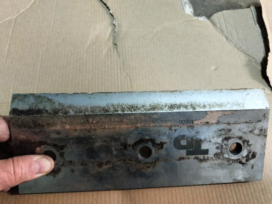 Ostrzenie noży do rębaka przemysłowych  rębak