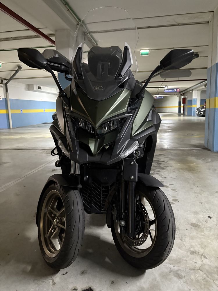 Kymco CV3 550i/ março 2023/ 5400 kms/ Extras incluidos