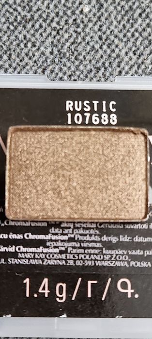 Cień do powiek Rustic.