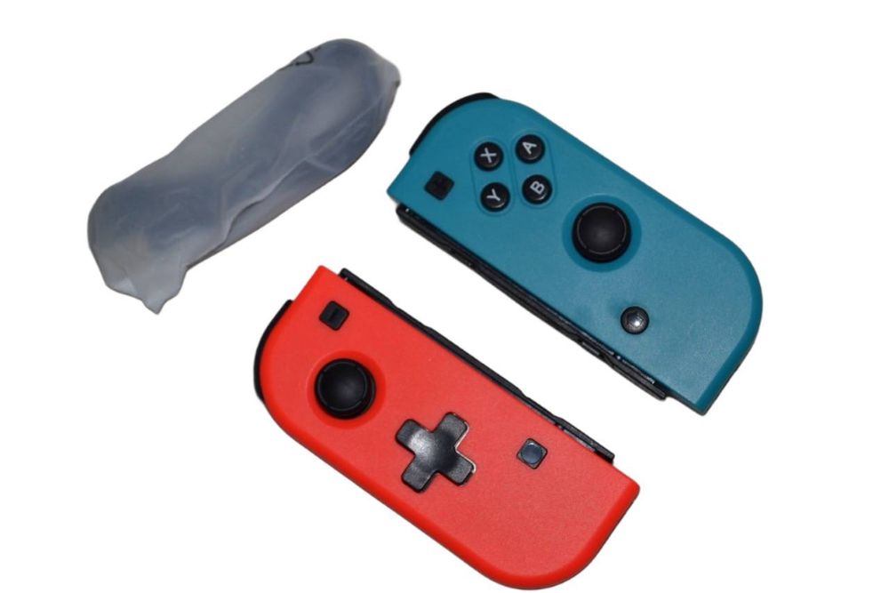 Kontrolery NINTENDO Switch Czerwony i Niebieski