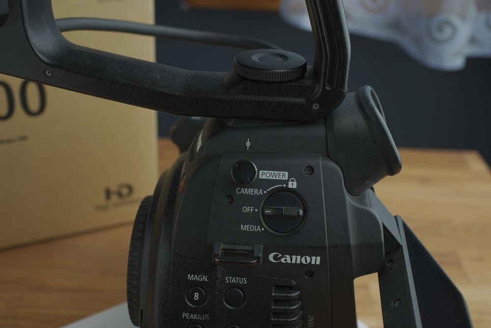 Kamera Canon C100 - stan bardzo dobry