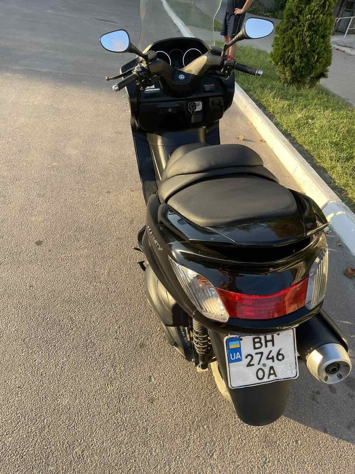 Ямаха Маджести 250