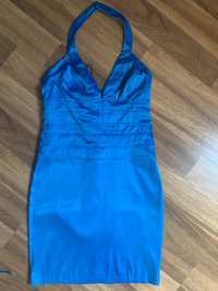 Niebieska sexowna sukienka chabrowa s dekolt odkryte plecy