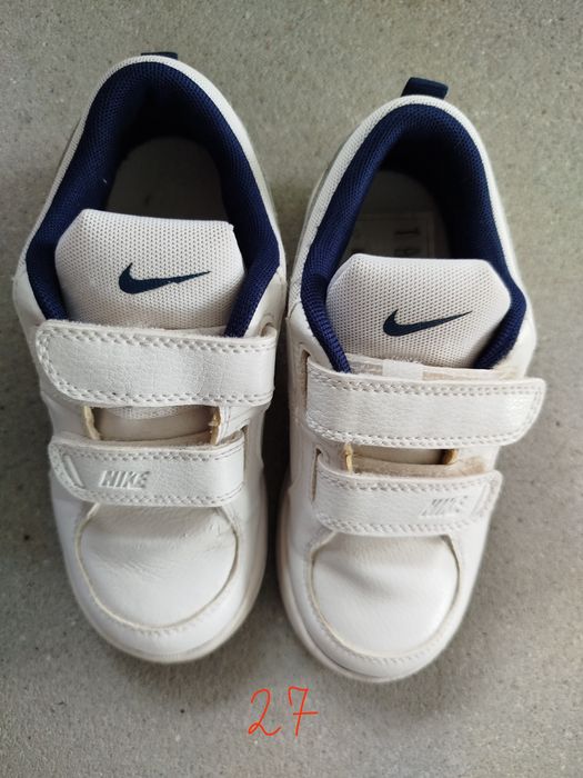 Białe adidasy r. 27 NIKE
