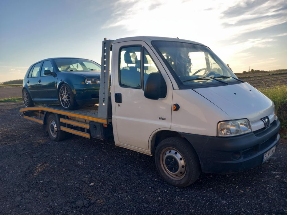 Transport lawetą ciągniki maszyny rolnicze budowlane pomoc drogowa 24h