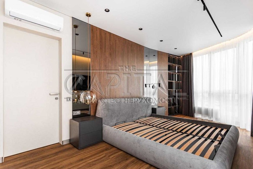 Продаж 3-кімнатна квартира ЖК Great River Stone