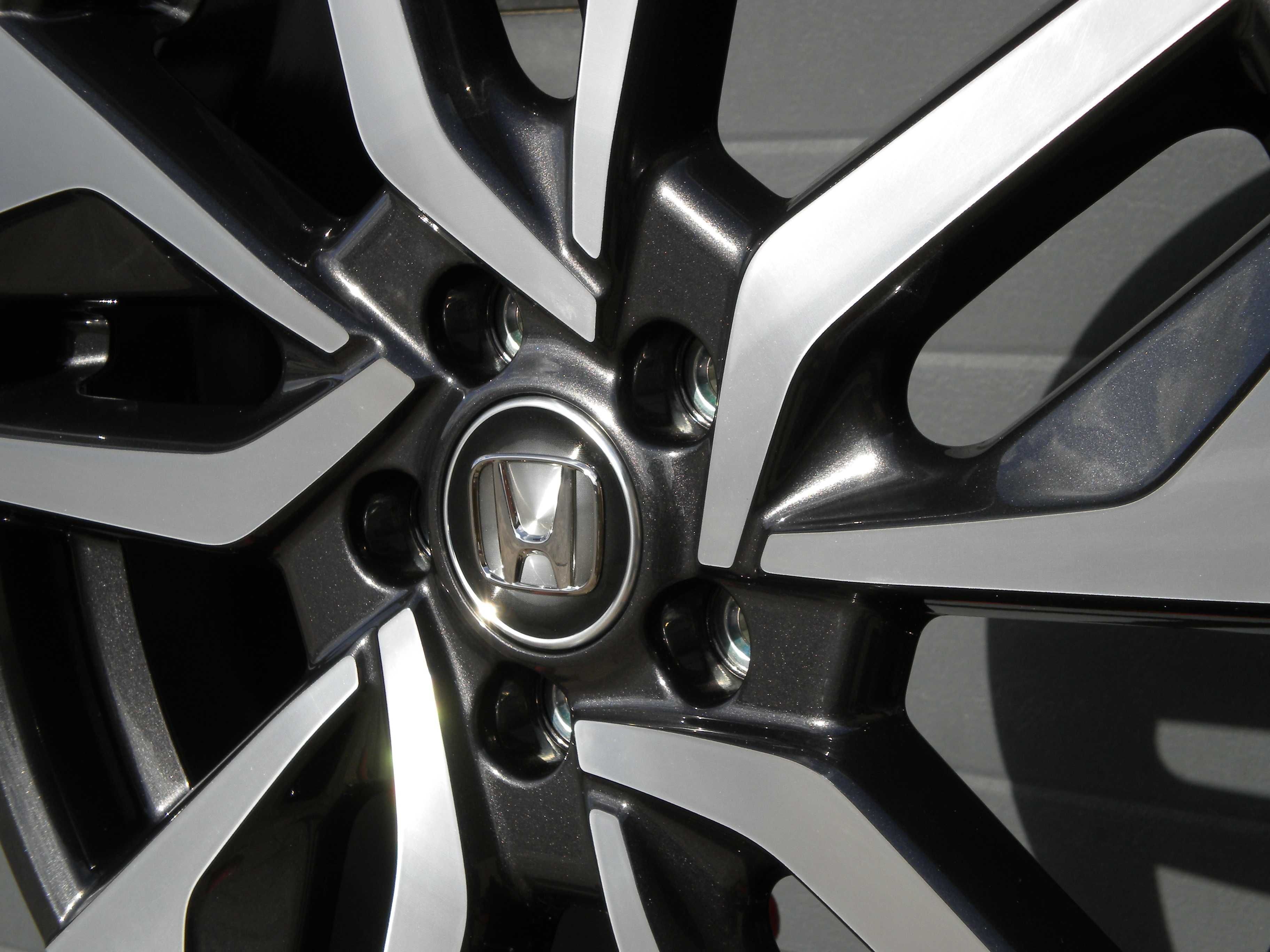 Nowe felgi aluminiowe 18 5x114,3 Oryginał Honda HRV HR-V