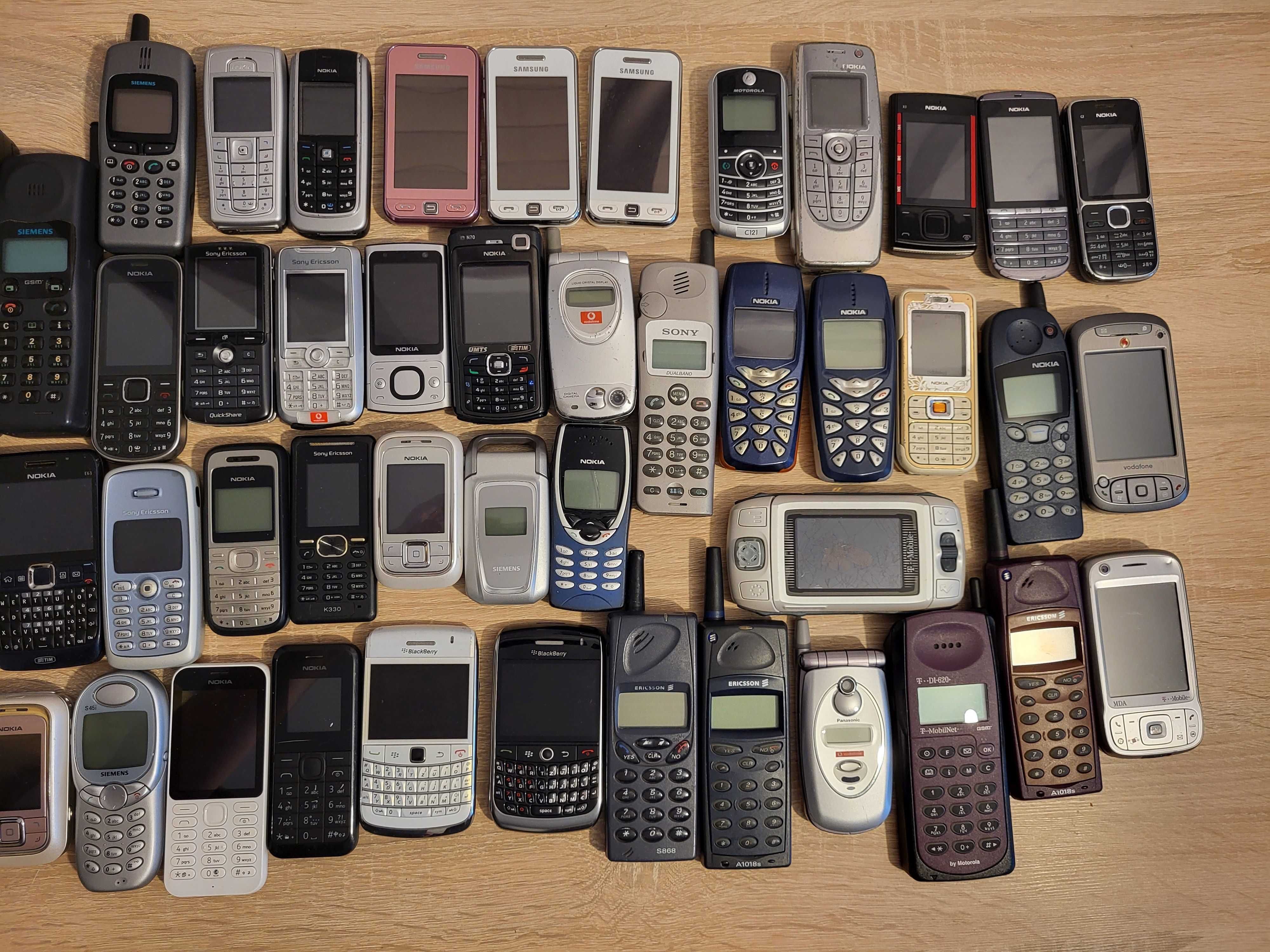 Stare telefony komórkowe kolekcja zestaw złom odzysk elektronika Nokia
