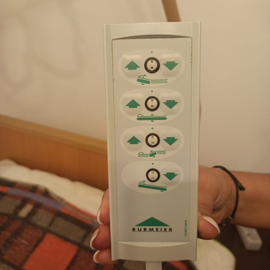 Vendo cama hospitalar automática e com protecções