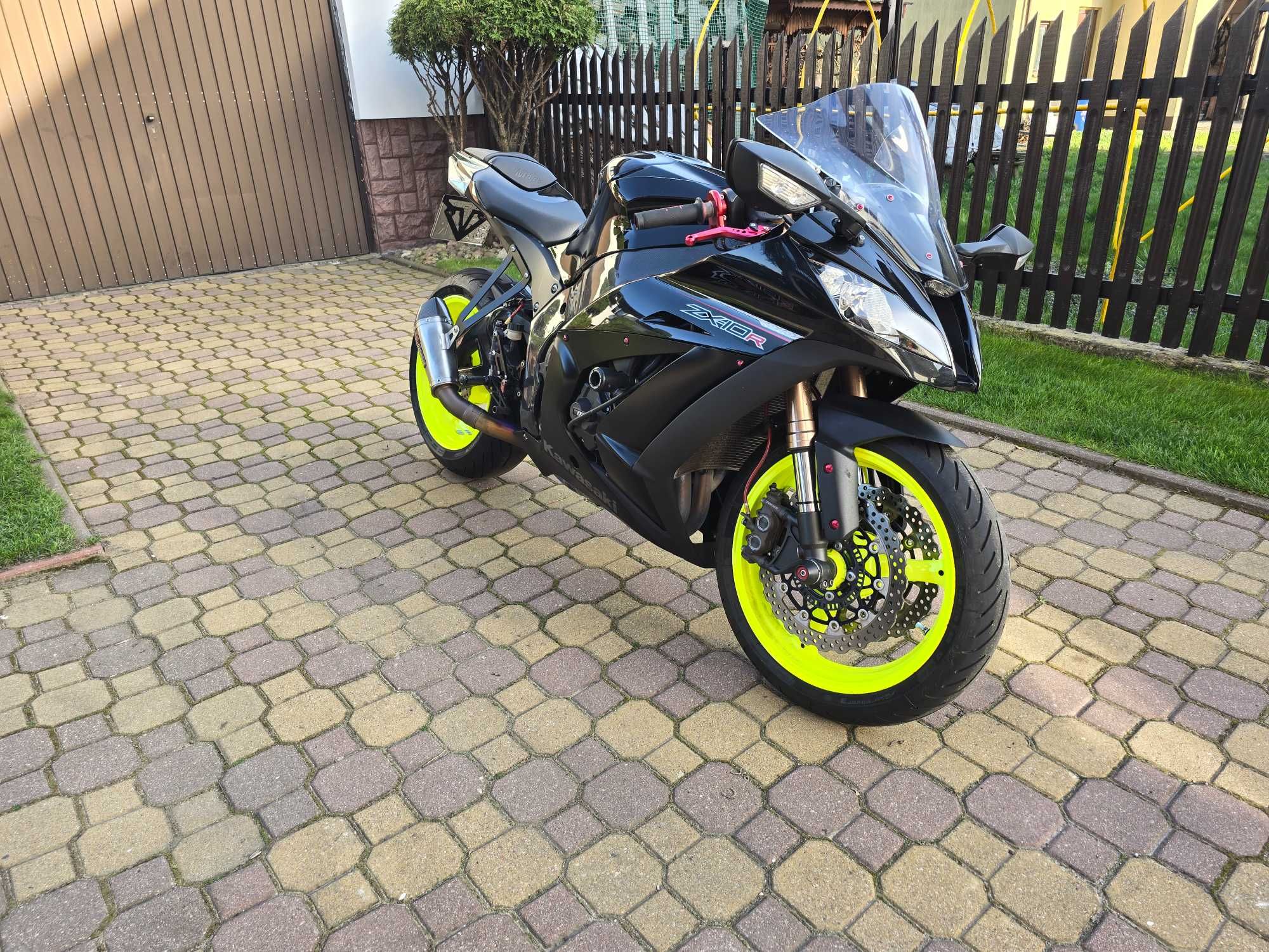 Kawasaki zx10r w super stanie