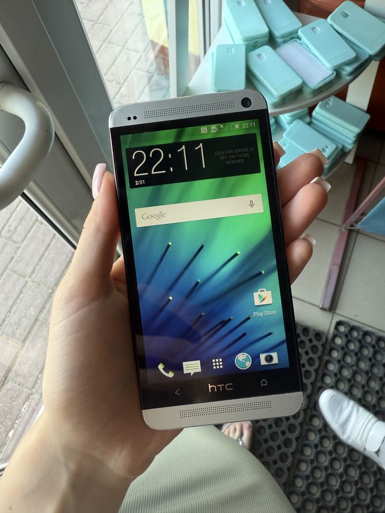 Телефон htc робочий