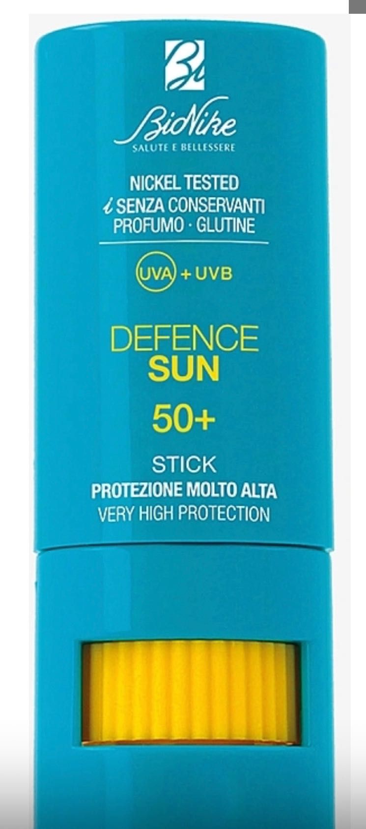 Сонцезахисний крем у формі стіка. SPF 50+.