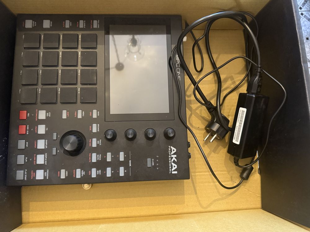 AKAI ONE professional MPC