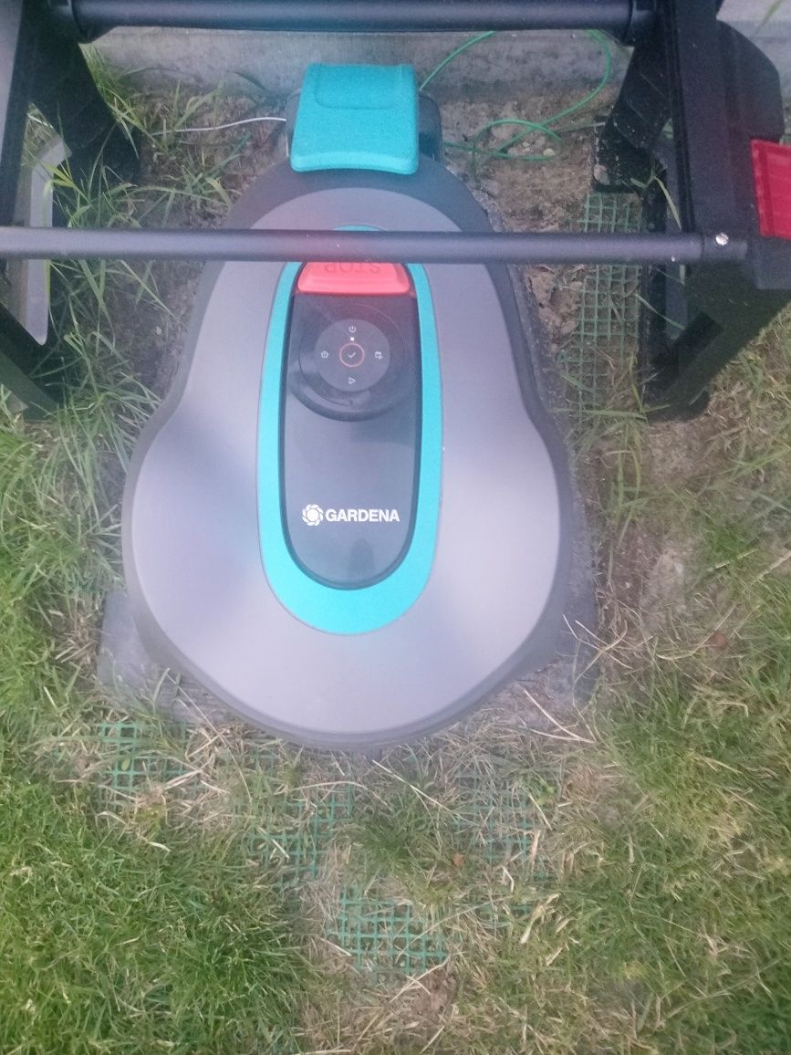 Robot Gardena sileno minimo 500m2