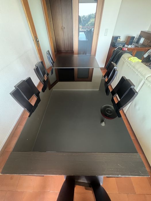 Mesa e 6 cadeiras