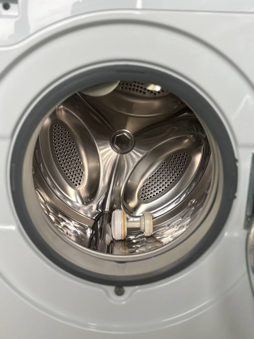 Професійна пральна машина Miele PWM 907