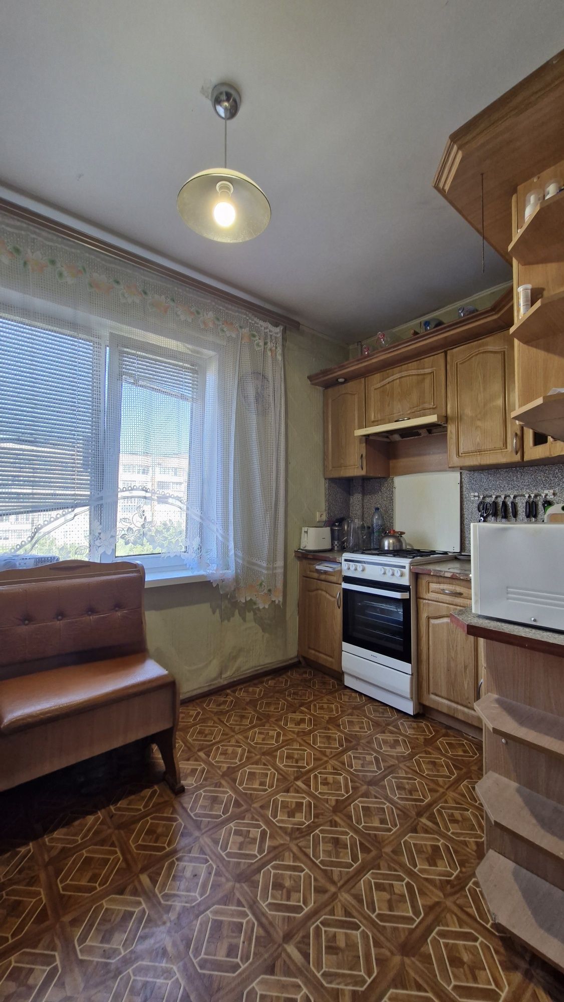 Продам 3-комн "чешку" на Бородинском, р-н "Континента"