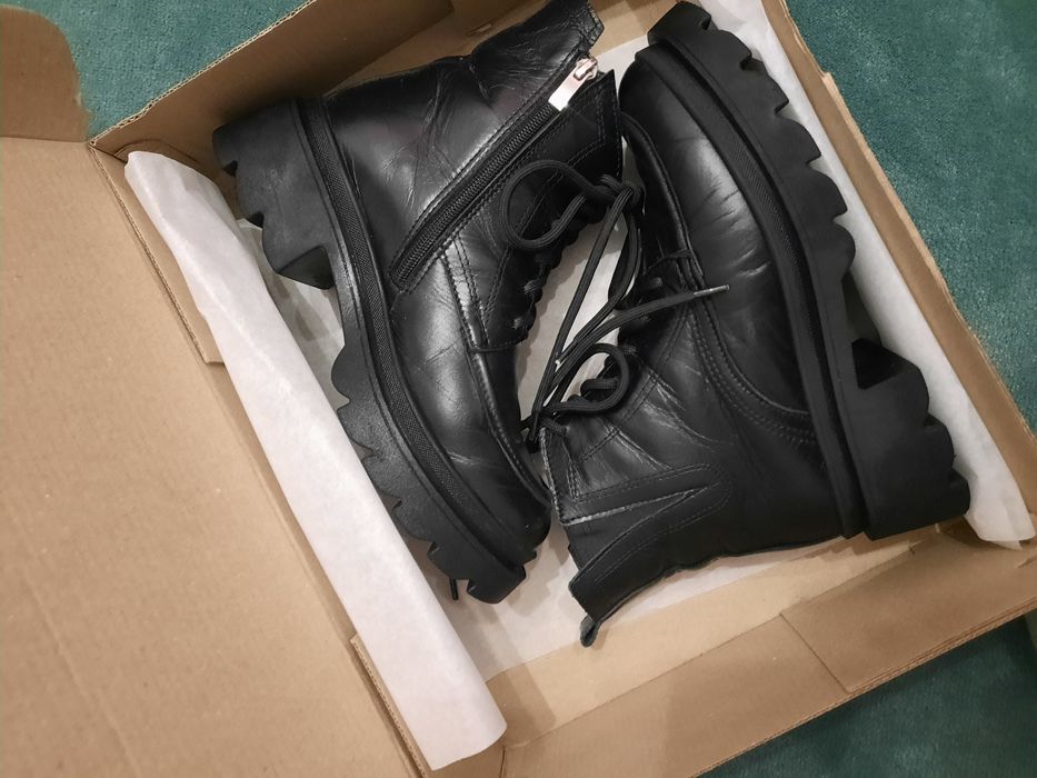 Зимові ботінки жіночі шкіра 38