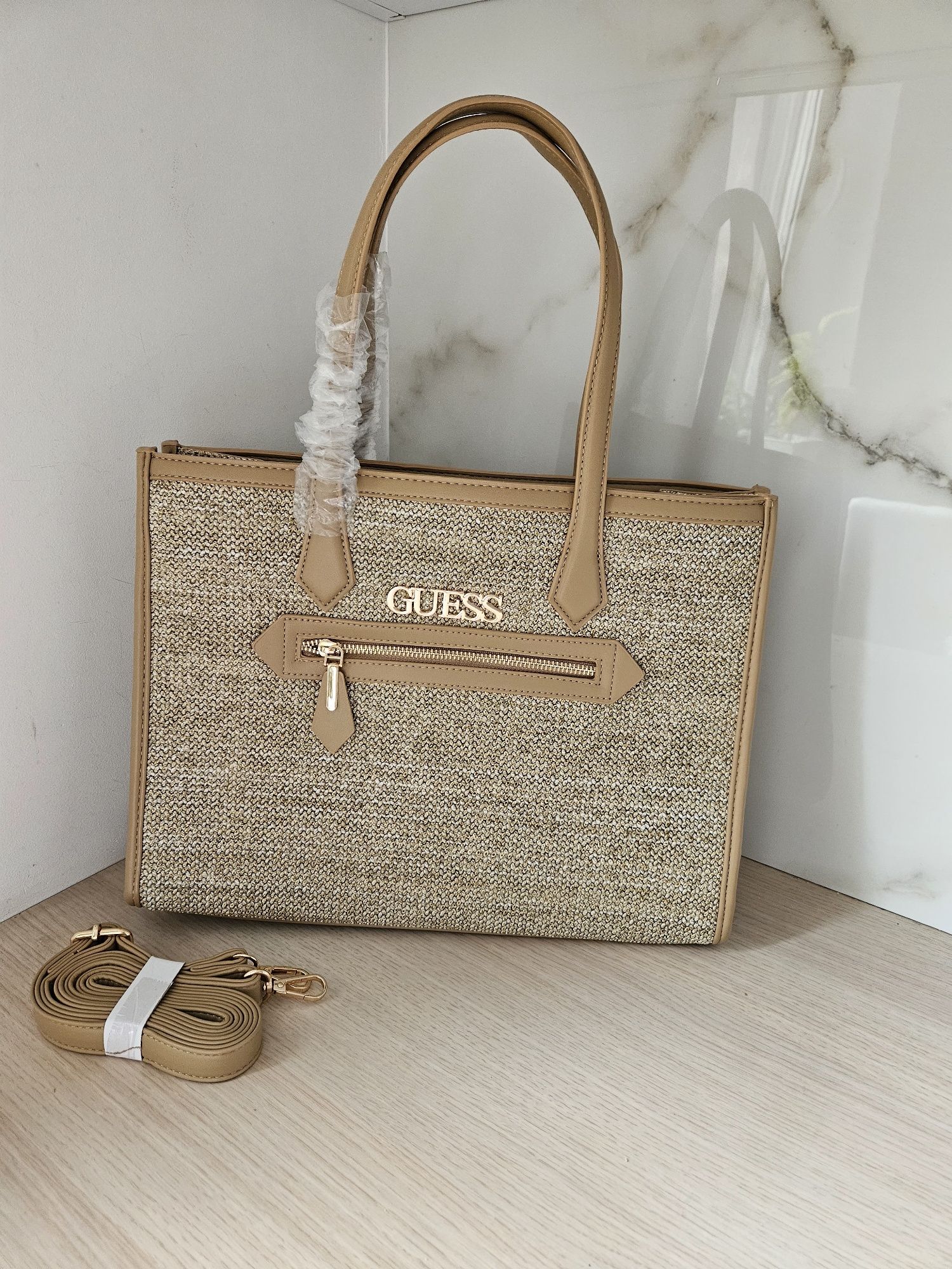 Damska torebka guess