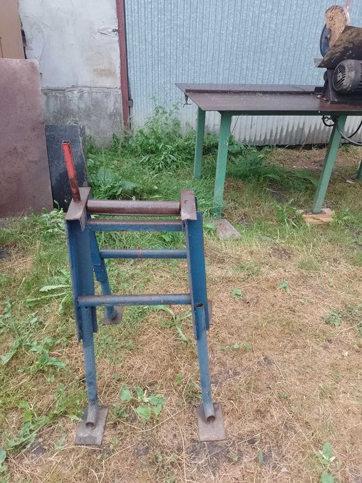 Piła do cięcia metalu stół