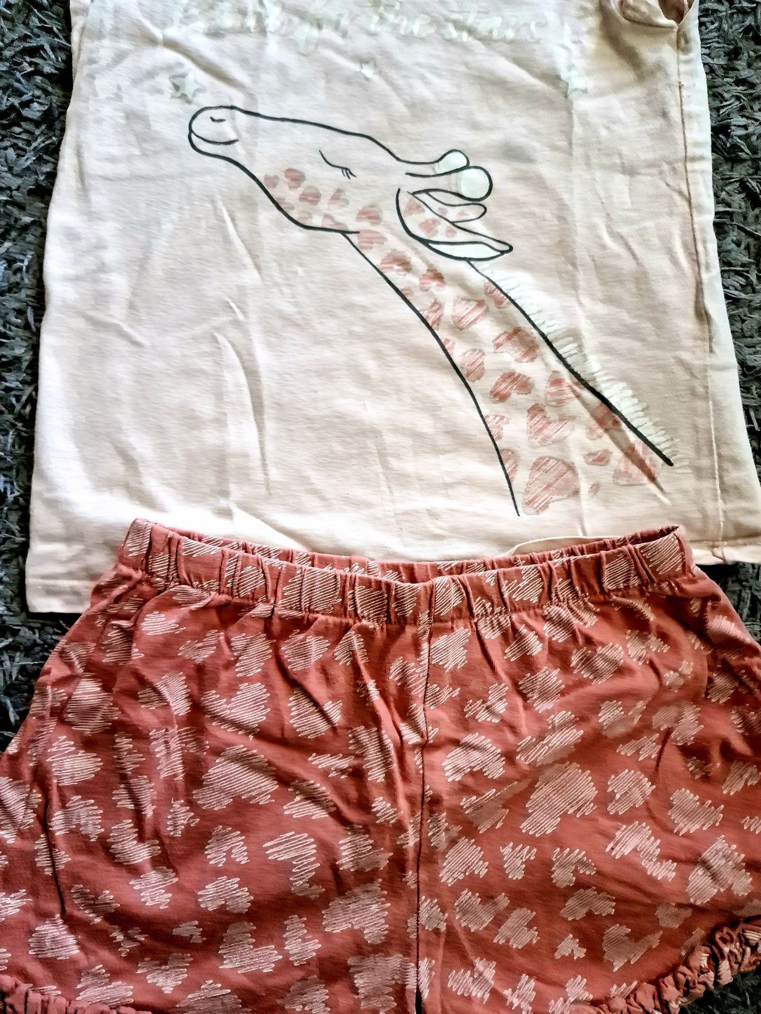 Piżama dziewczęca krótka 110/116, żyrafa