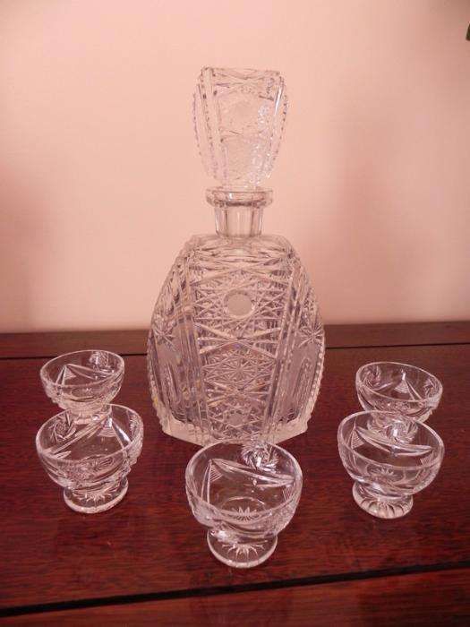 Conjunto antigo, Cristal de Boémia, garrafa e copos