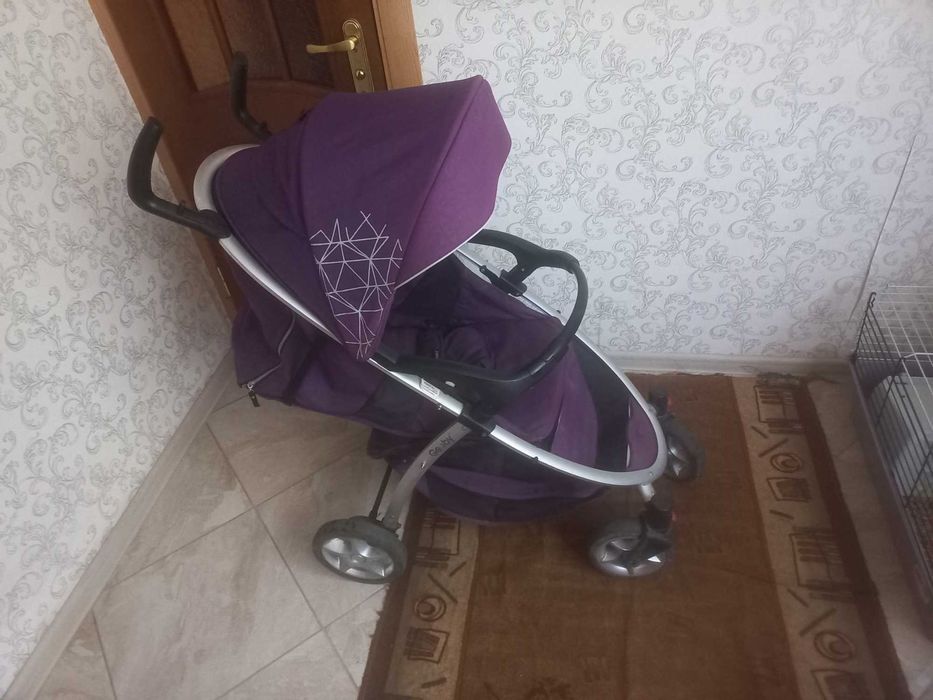 Коляска прогулочна