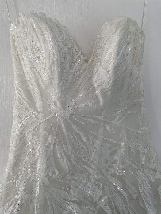 Suknia ślubna z kolejcji Agora