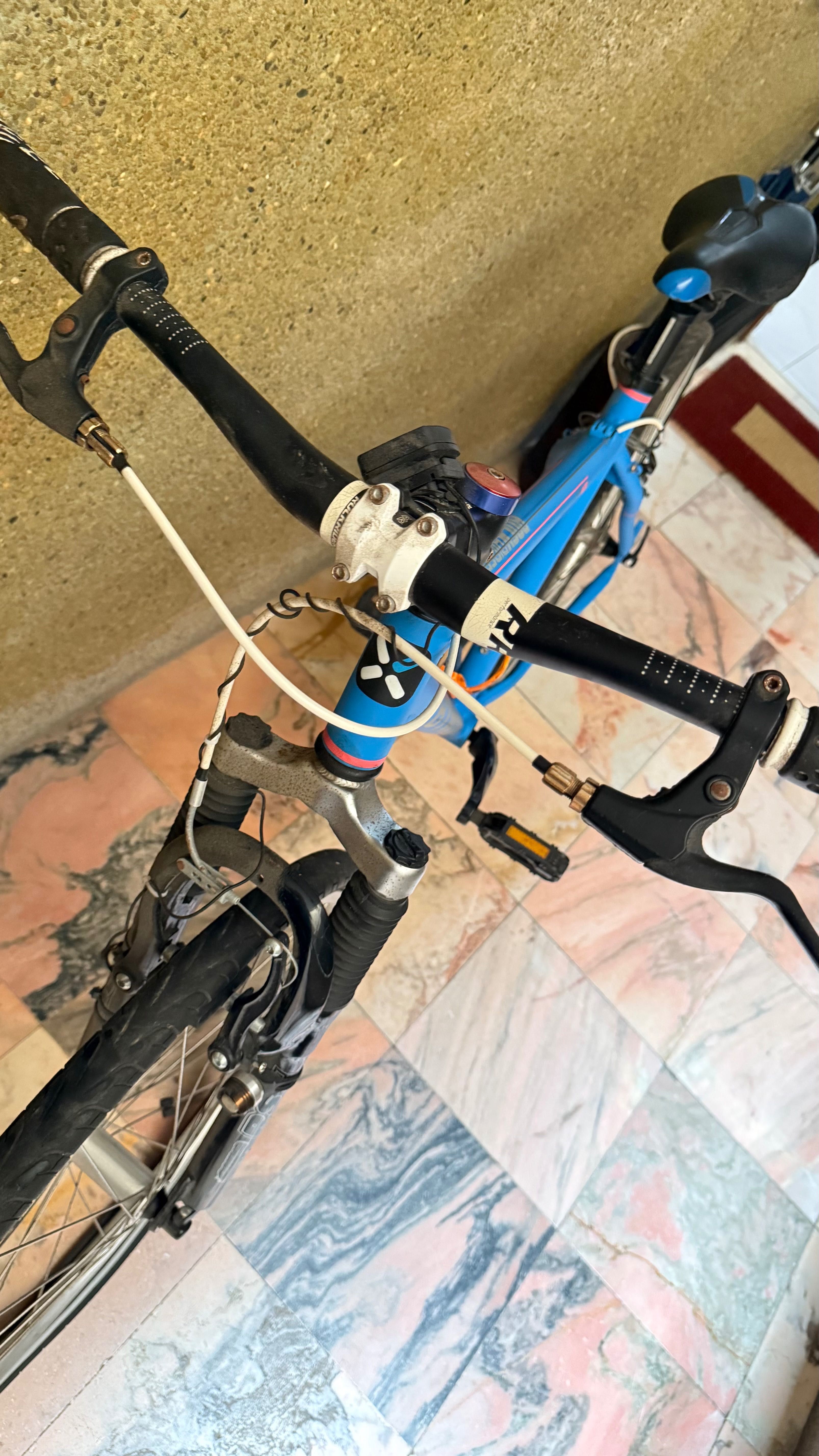 Bicicleta Btwin Rockrider 500