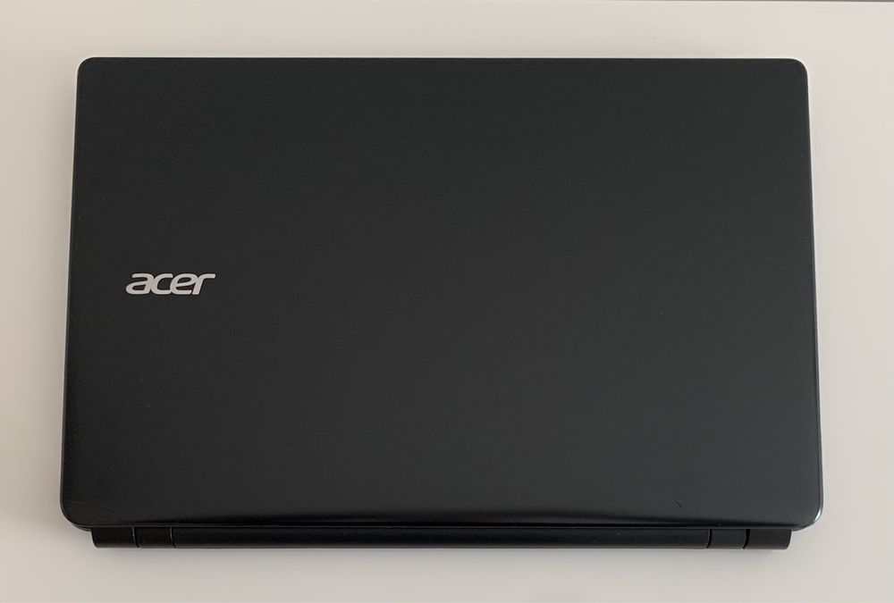 Computador Portátil Acer Aspire - A4 5000/6 GB RAM/240GB SSD/750GB HD