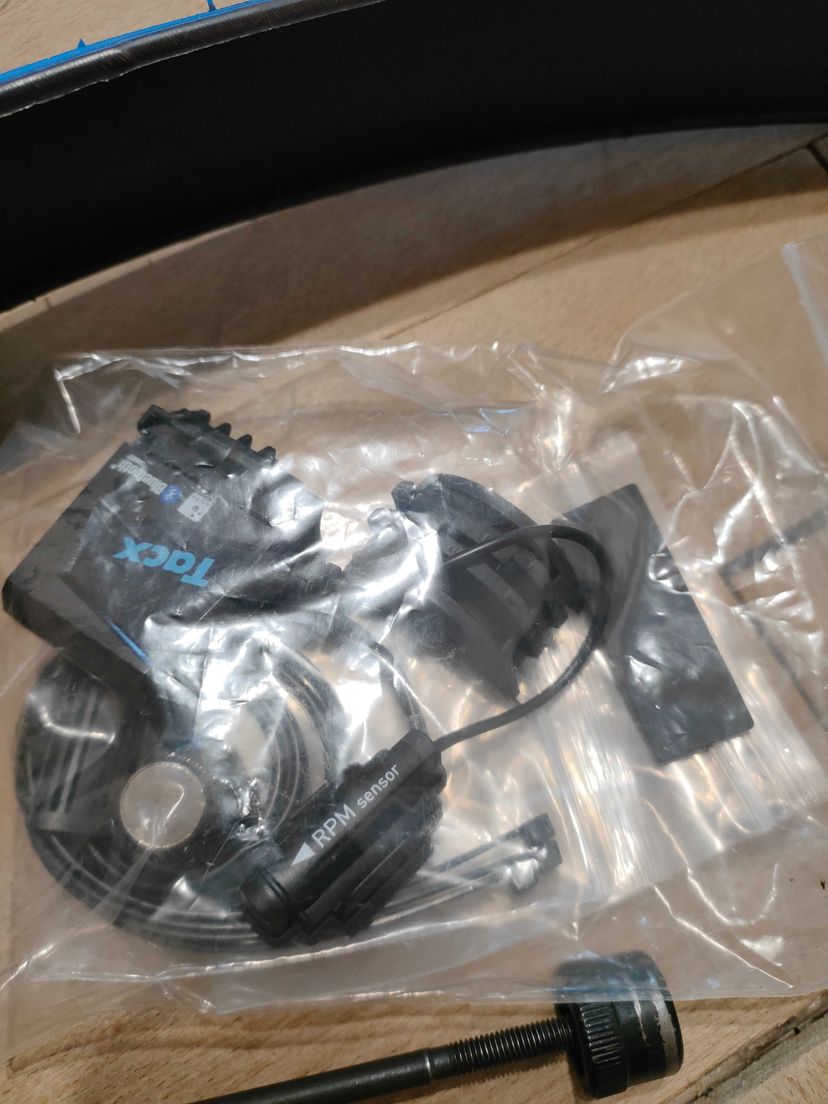 Trenażer TACX model Blue Motion T2635