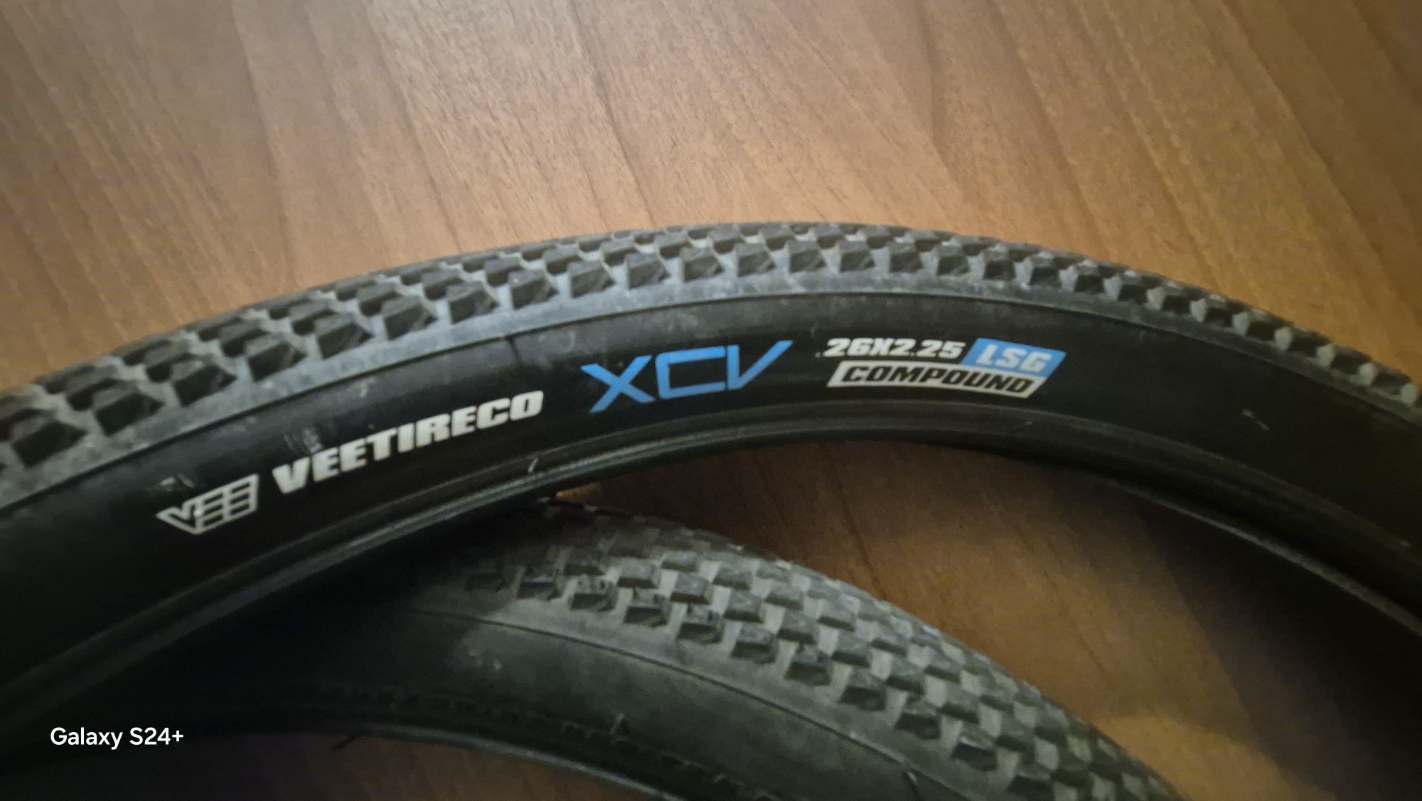 Opony MTB Dirt 26x2.25 Vee Tire Co XCV 2 sztuki