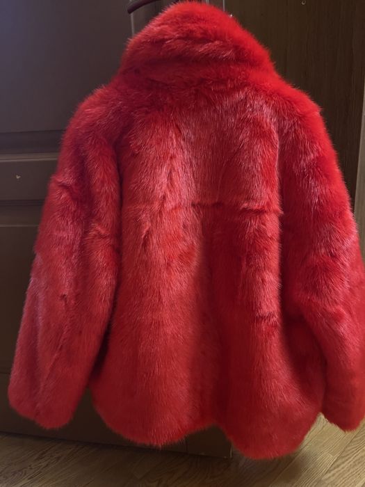 Шубка із штучного хутра бренду Jakke