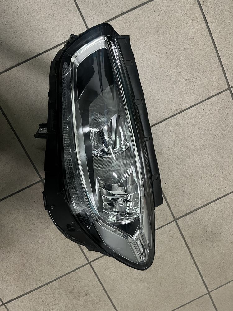 Lampa lewa Mercedes Citan w420