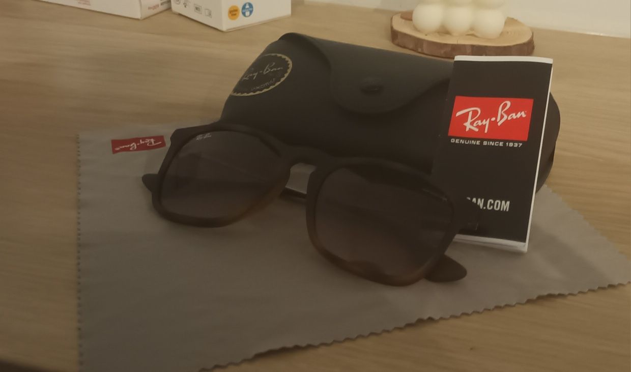 Ray-Ban Modelo Chris