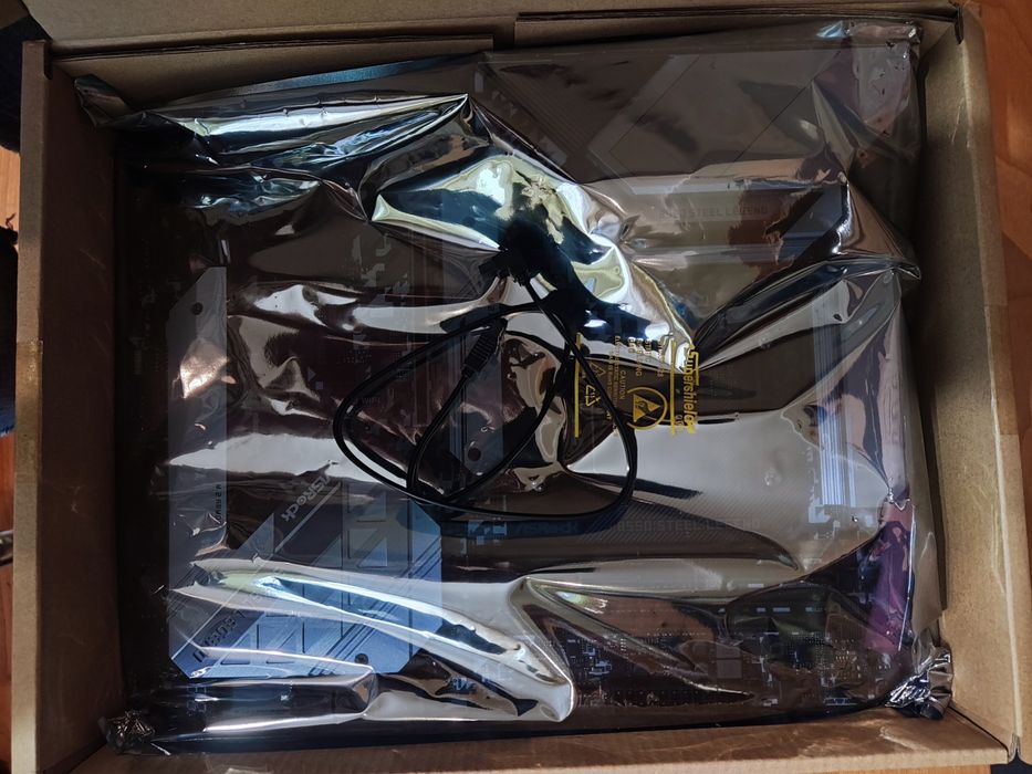 AsRock B550 Steel Legend новая мат плата