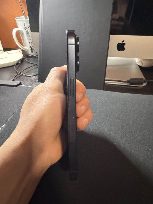 iPhone 15 Pro Max 256GB • Bateria 100% • Impecável