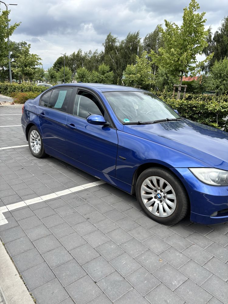 Sprzedam Niebieskie Bmw e90