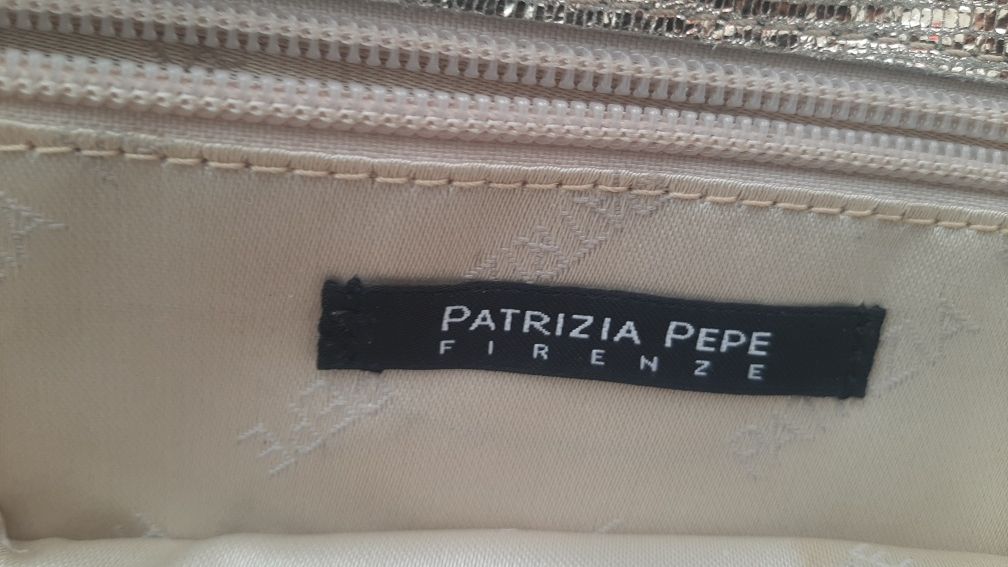 Кожаная женская сумка PATRIZIA PEPE MADE IN ITALY 2V1531