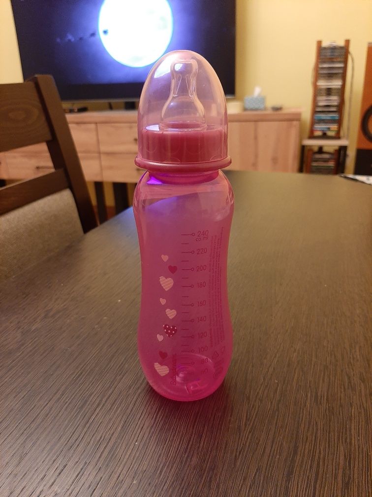 Butelka standardowa 240 ml że smoczkiem