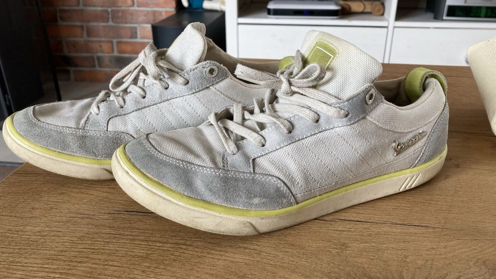 Buty Adidas model vespa malo uzywane nie przepocone