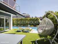 Moradia geminada T3 com piscina em Belverde