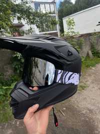 Kask raven z goglami S