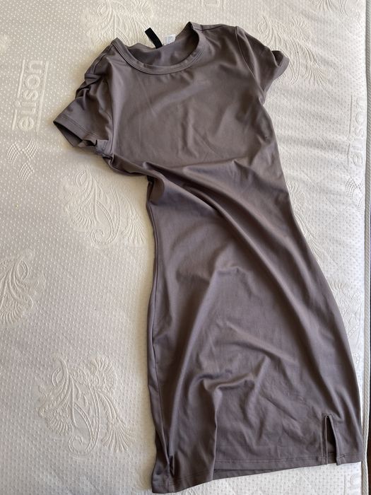 Плаття сукня скімс облягаюча H&M