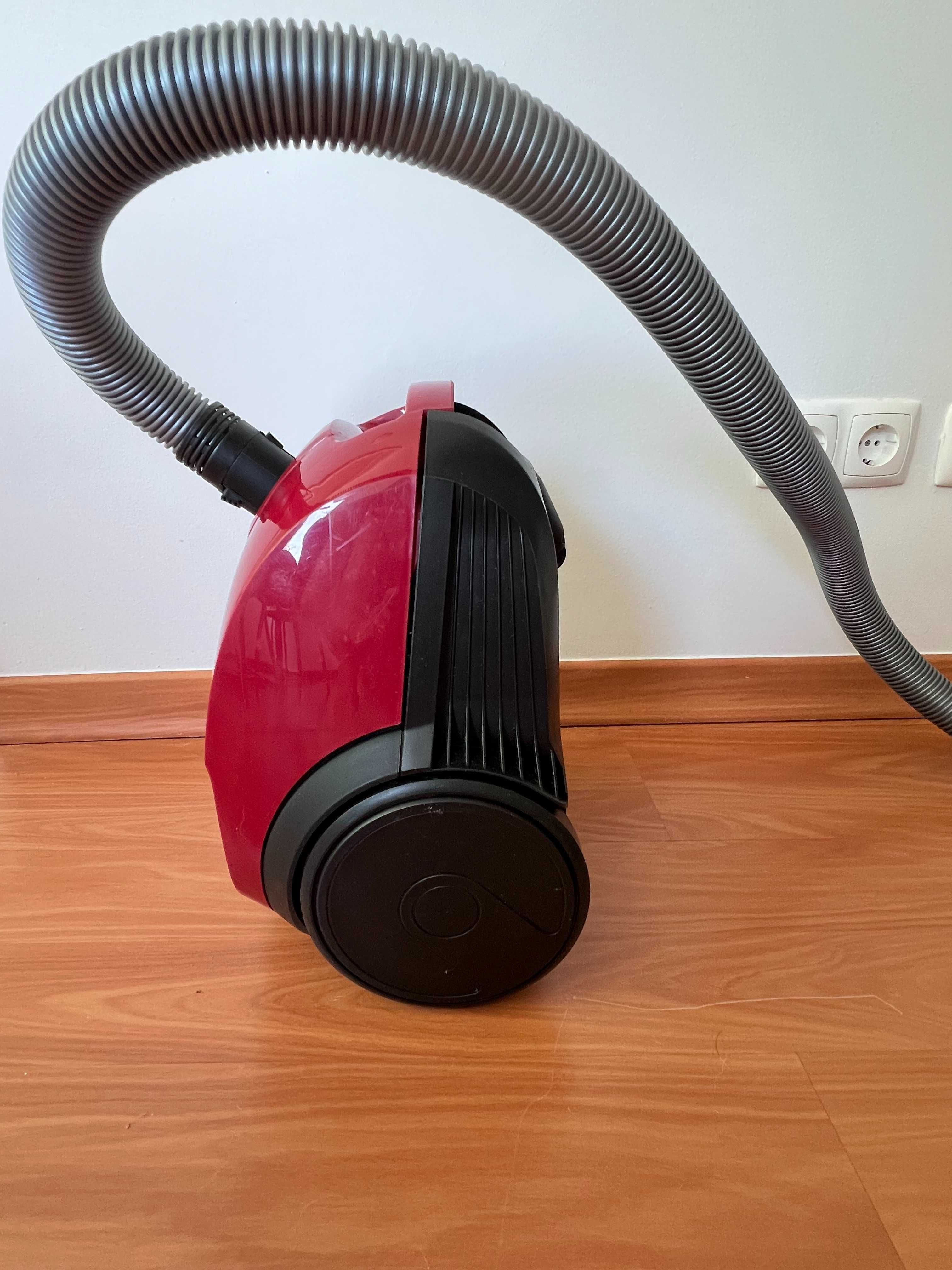 Aspirador Bosch. Compacto e potente