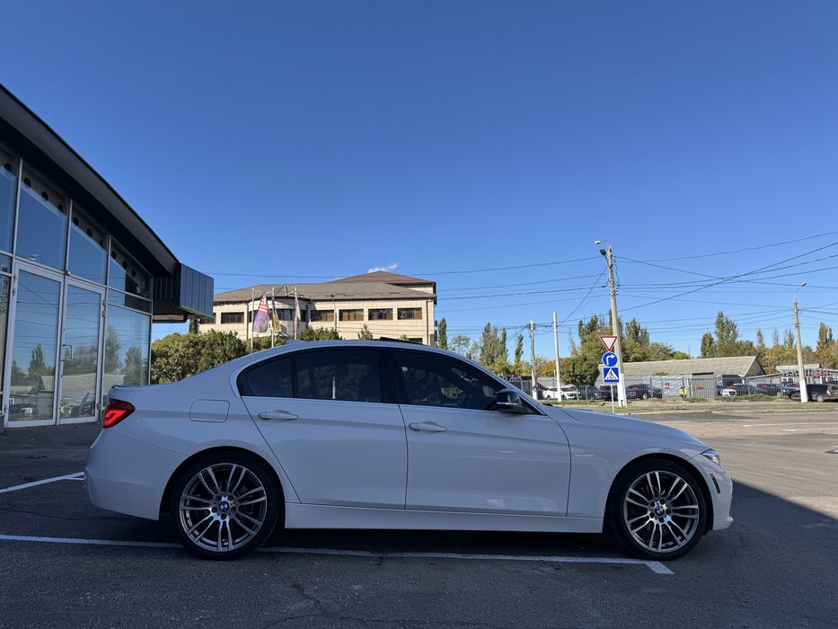 Продам BMW F30 330i b46