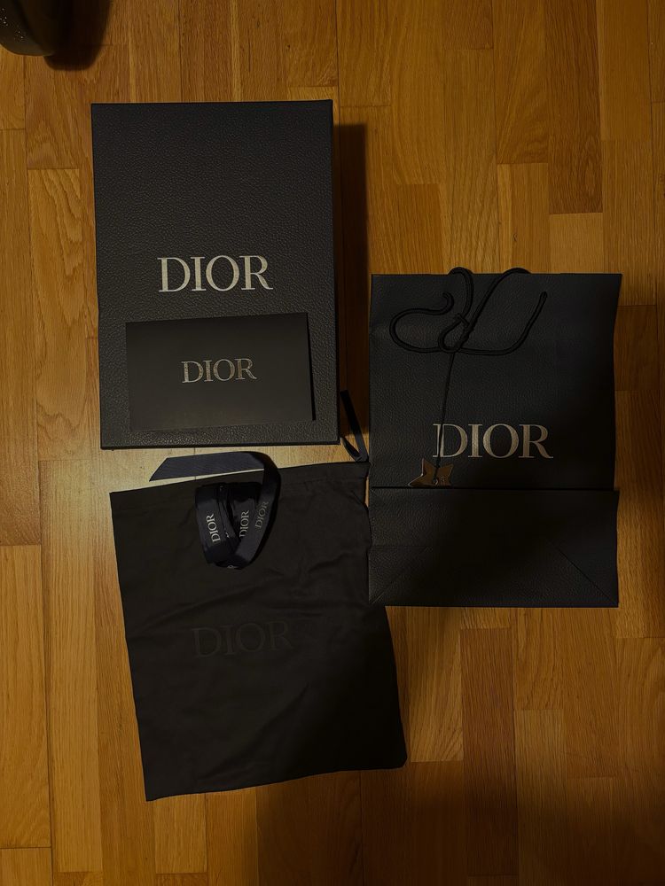 Tenis dior B30 43 com caixa e acessorios