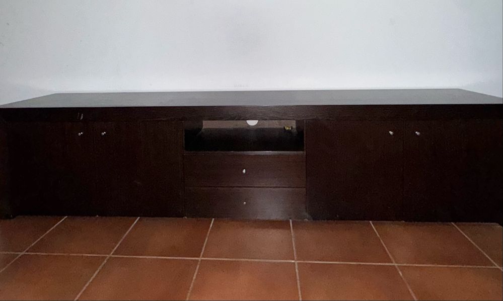 Aparador TV c/ portas e gavetas