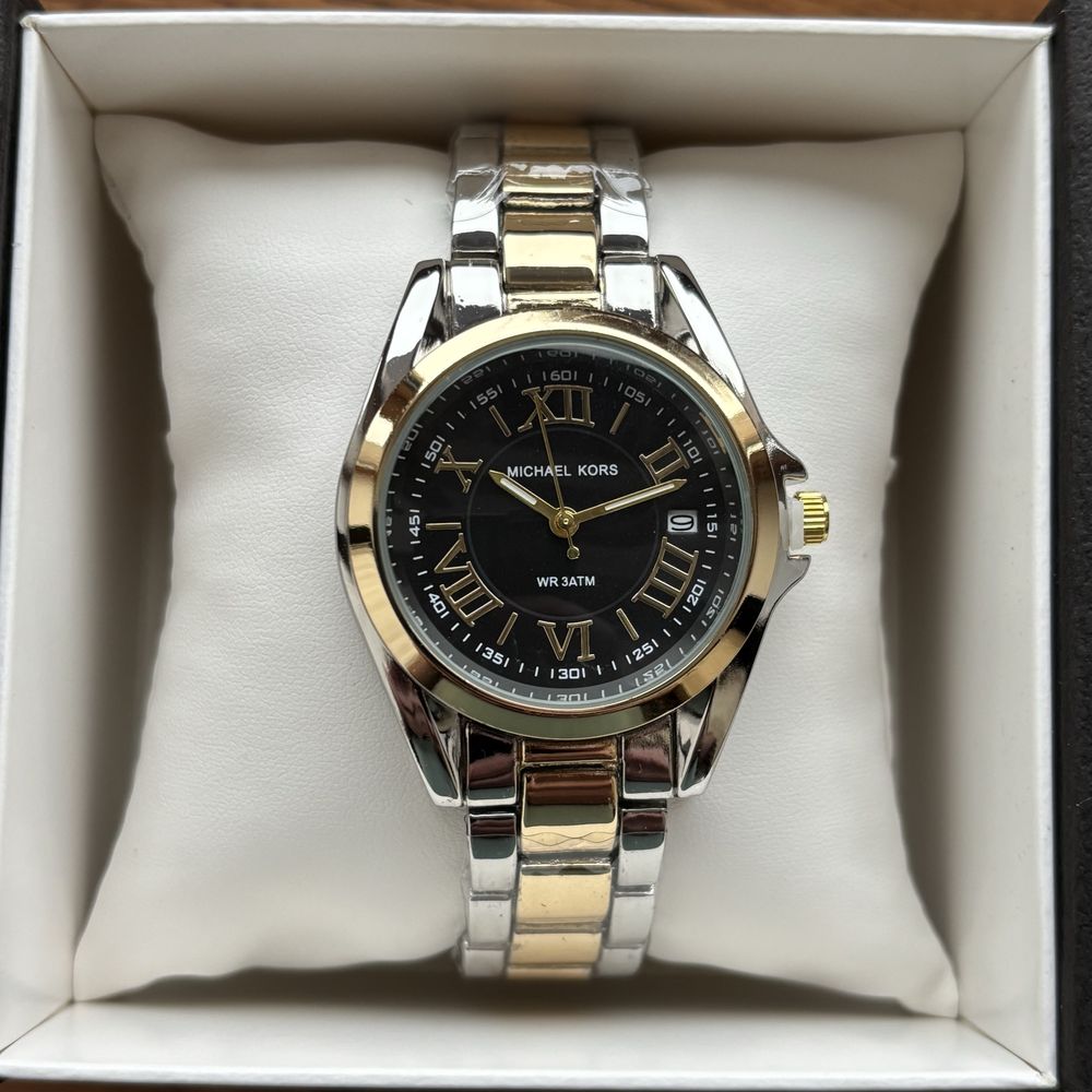 Жіночий годинник Michael Kors комбінованого кольору | чорний циферблат